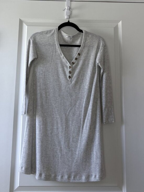 American Eagle Outfitters Dresses & Skirts - American Eagle Outfitters Heather Gray Knit Henley Sweater Dress Petite XS